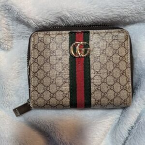 Authentic Gucci Wallet 60067